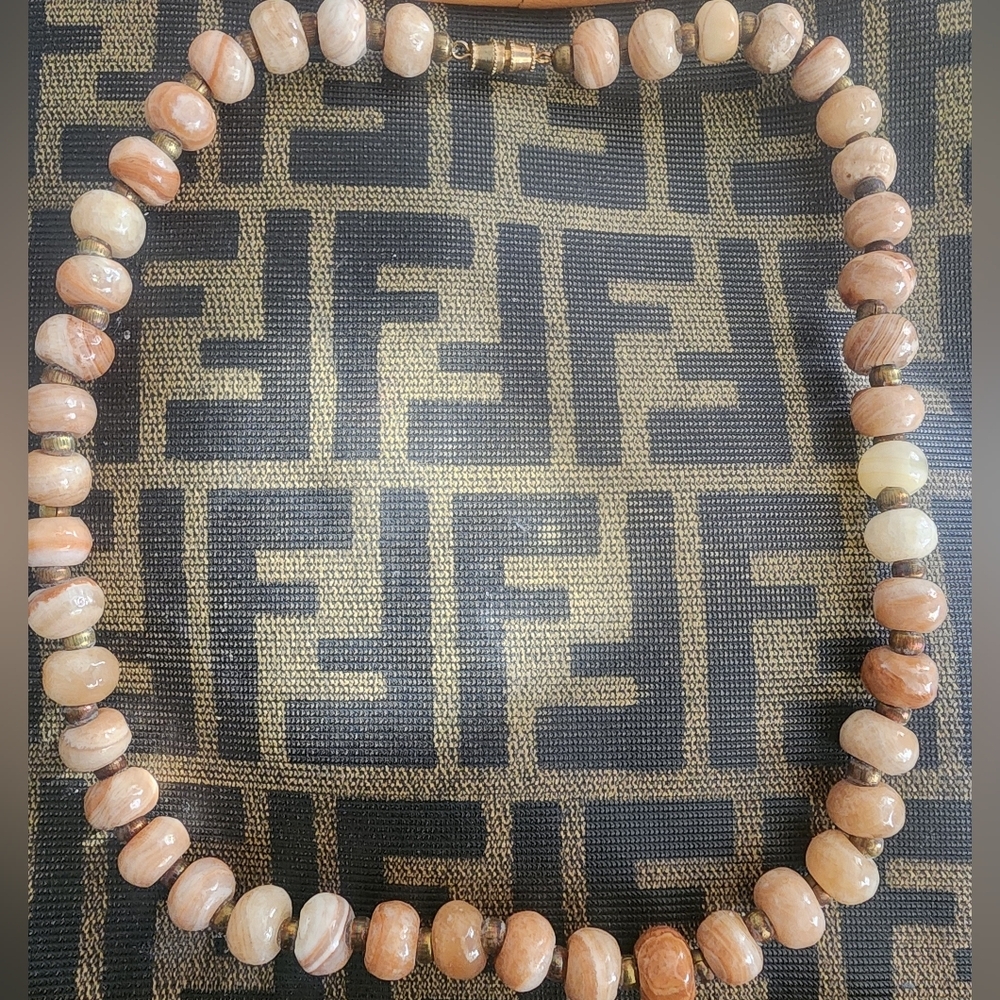 VINTAGE CALCITE BEADED METAL NECKLACE
